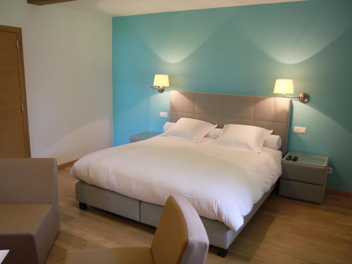 Hotel - Ferme Du Chateau D'Ahin Hoei Kamer foto